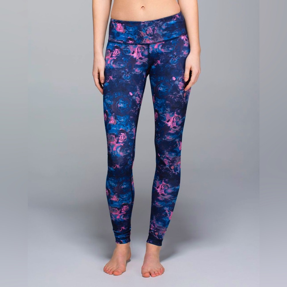 Lululemon Wunder Under NWT Size 4